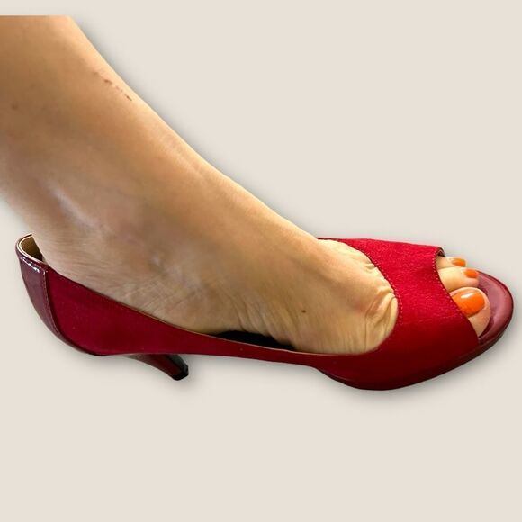 Red open toes heels faux suede size 7 - Picture 2 of 8
